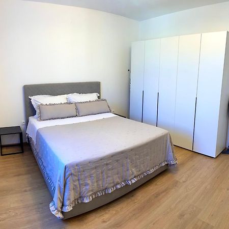 Apartments Derado Supetar Exterior photo